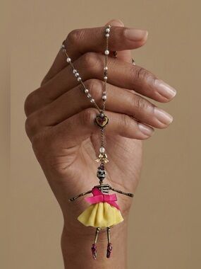 Betsey Johnson Skull Doll Pendant Necklace Pink Yellow Dress‎ Crystal Chain